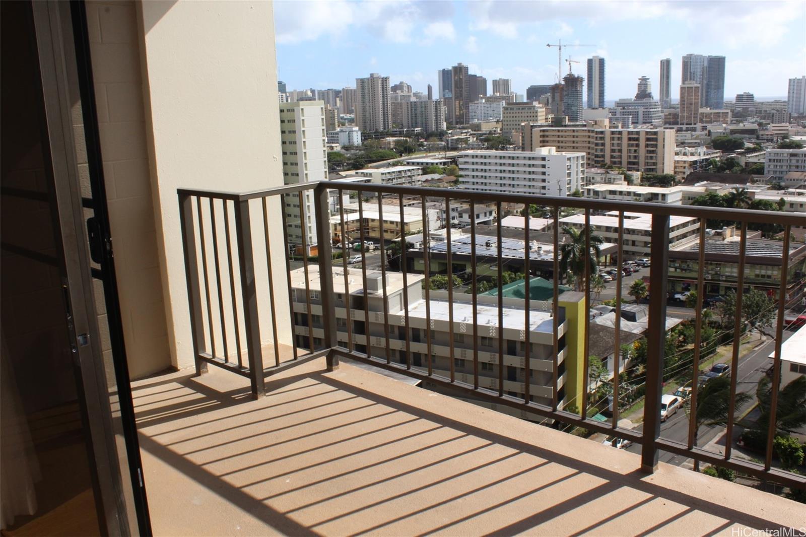 Camelot condo # 1203, Honolulu, Hawaii - photo 3 of 12