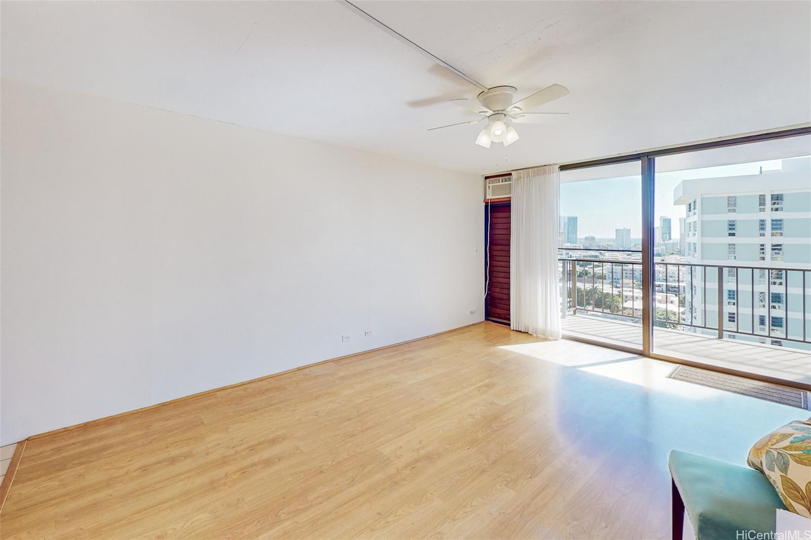 Camelot condo # 1203, Honolulu, Hawaii - photo 6 of 25