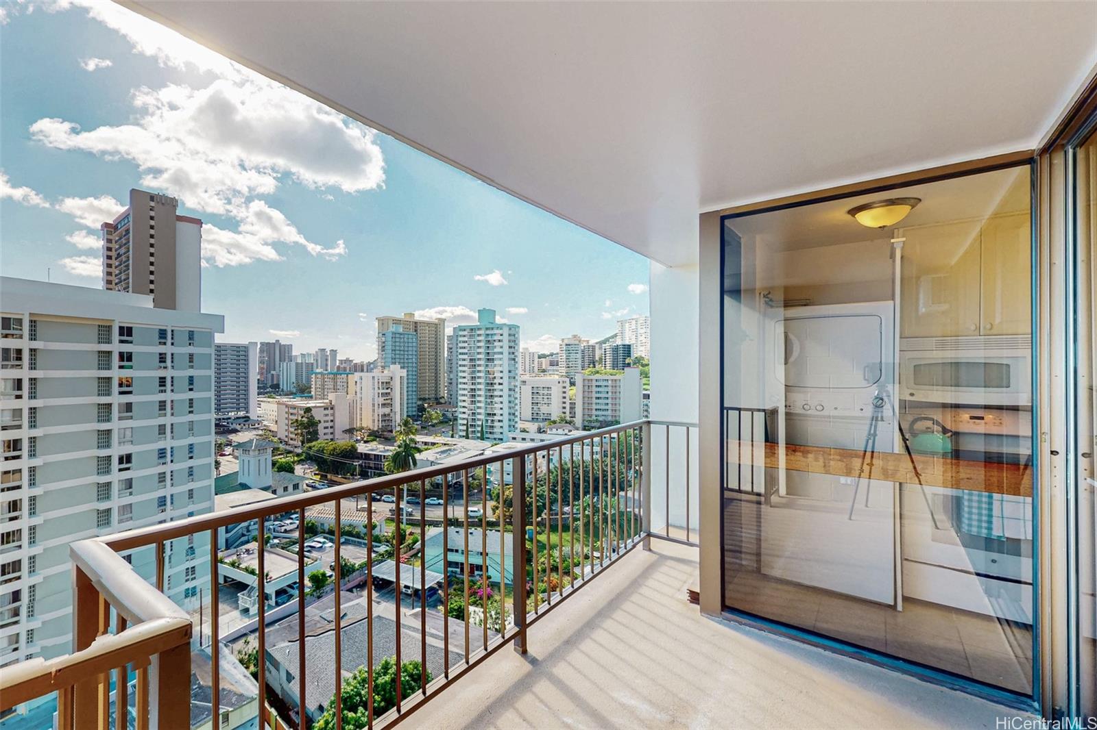 Camelot condo # 1203, Honolulu, Hawaii - photo 9 of 25