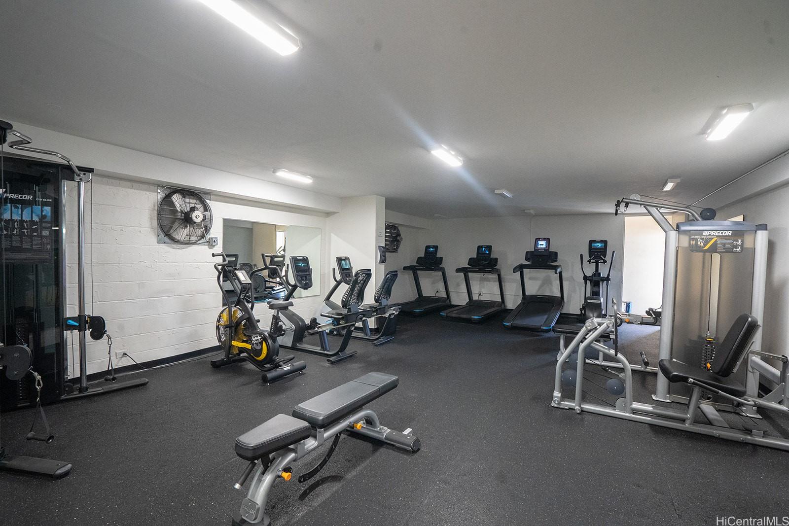 Camelot condo # 1403, Honolulu, Hawaii - photo 11 of 12