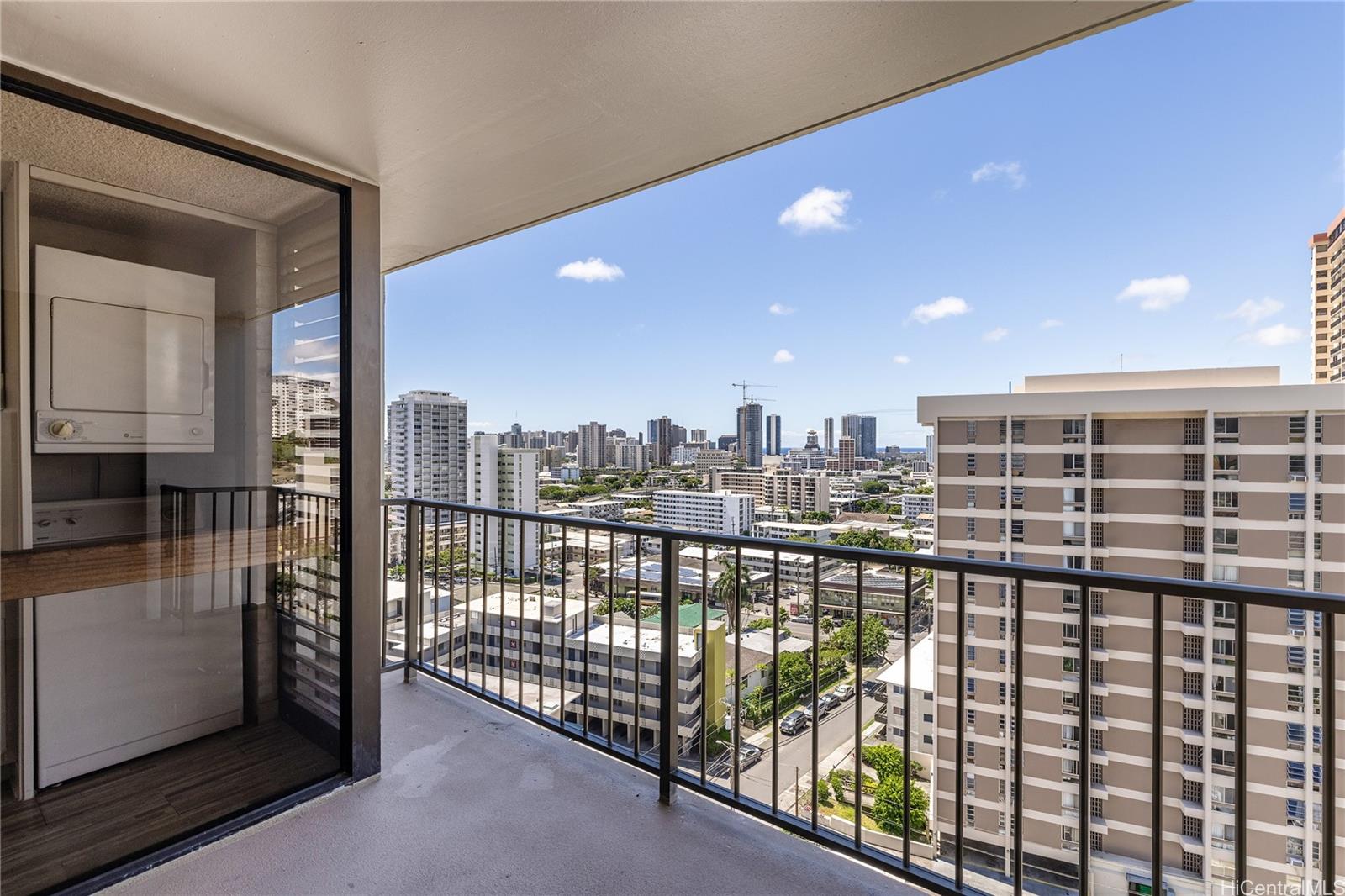 Camelot condo # 1404, Honolulu, Hawaii - photo 10 of 11