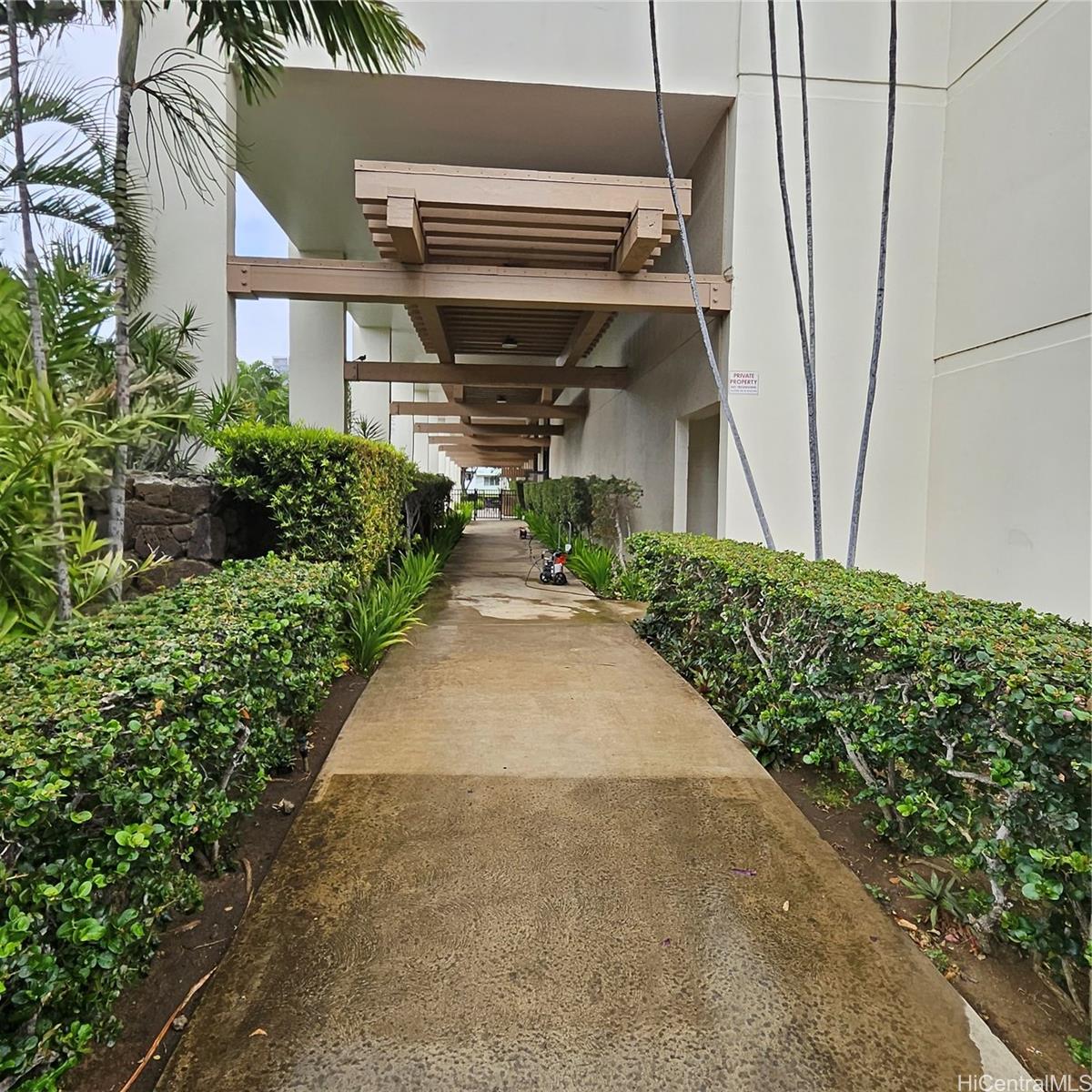 Camelot condo # 1701, Honolulu, Hawaii - photo 11 of 11