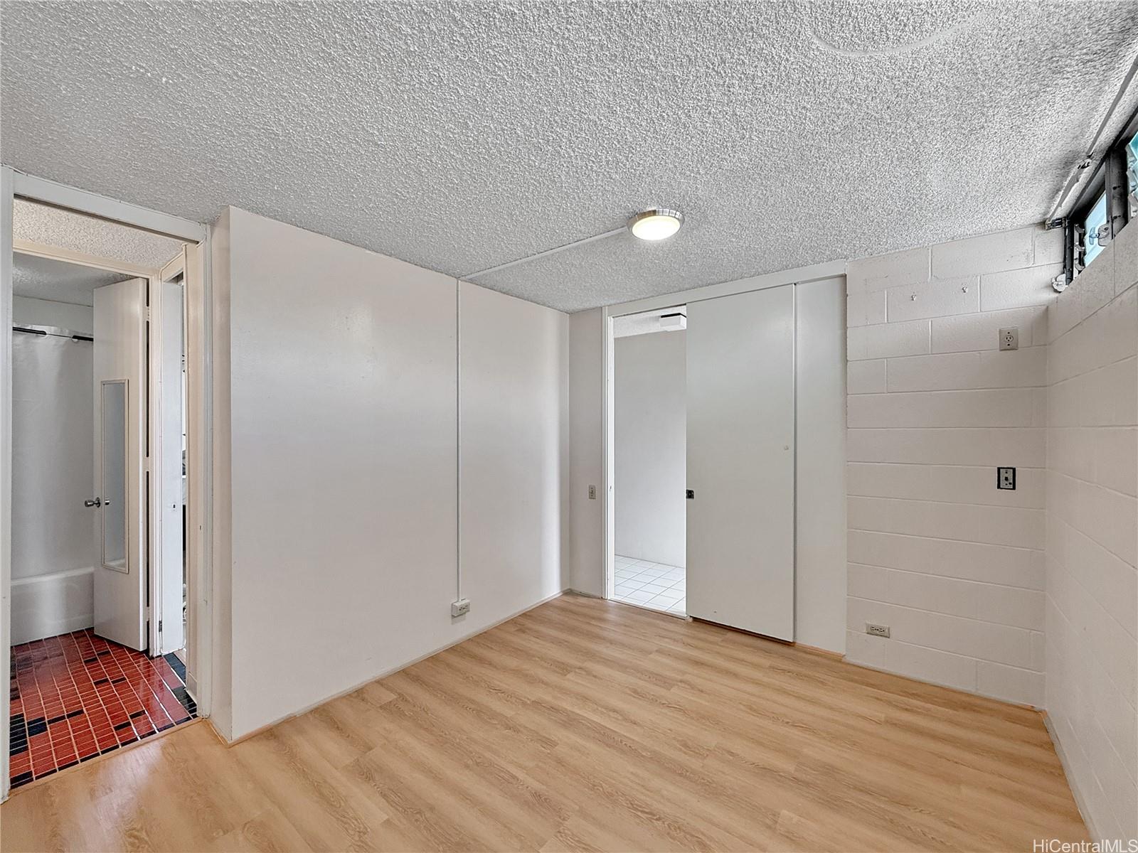 Camelot condo # 1810, Honolulu, Hawaii - photo 14 of 22