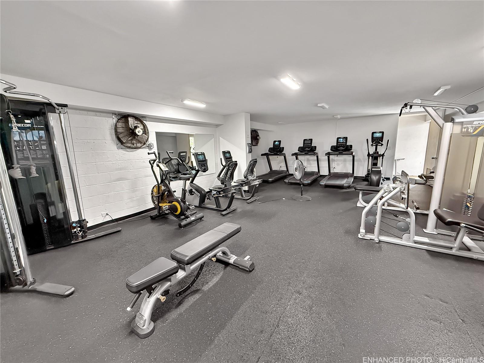 Camelot condo # 1810, Honolulu, Hawaii - photo 15 of 20