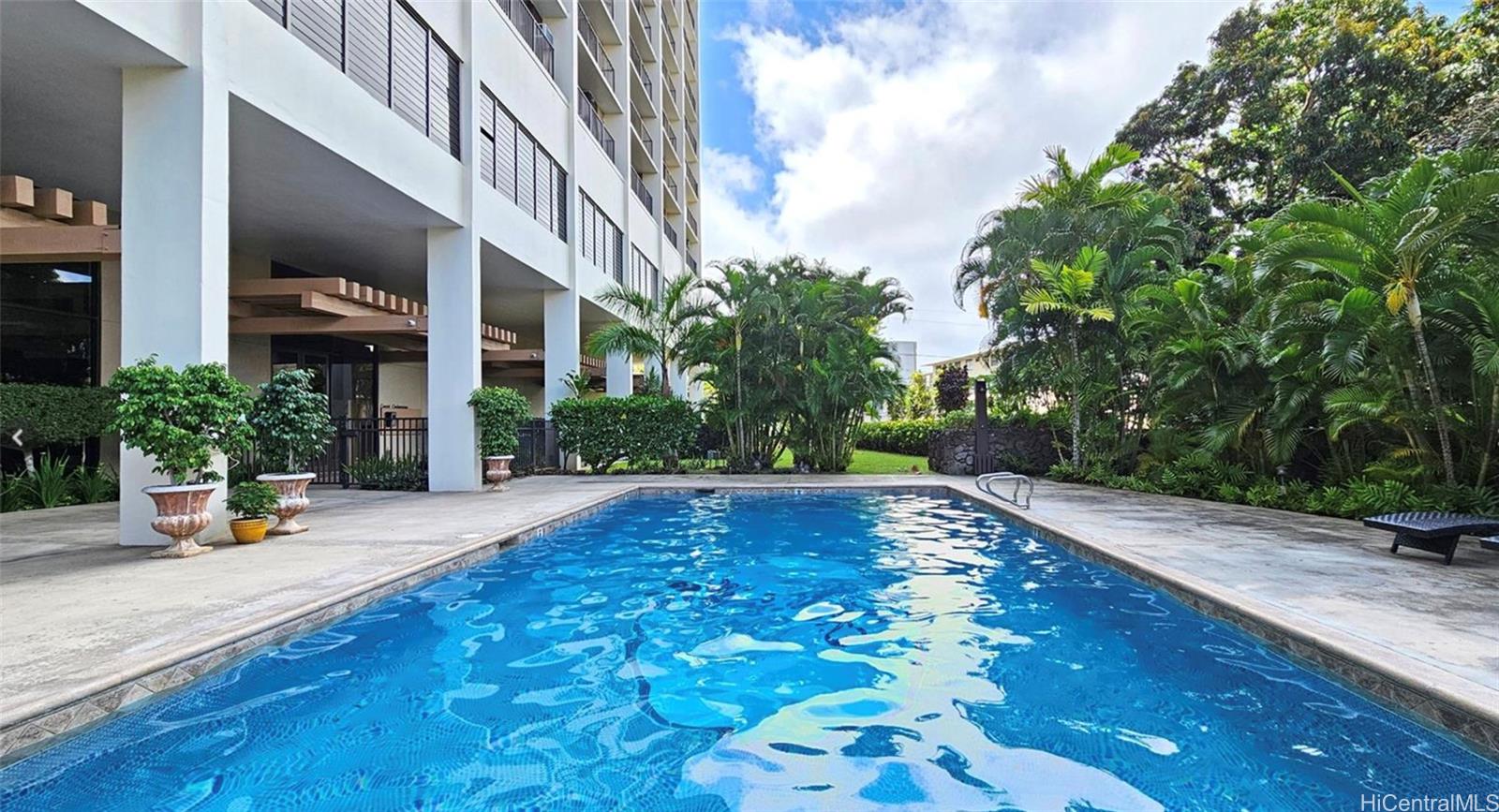 Camelot condo # 1810, Honolulu, Hawaii - photo 21 of 22