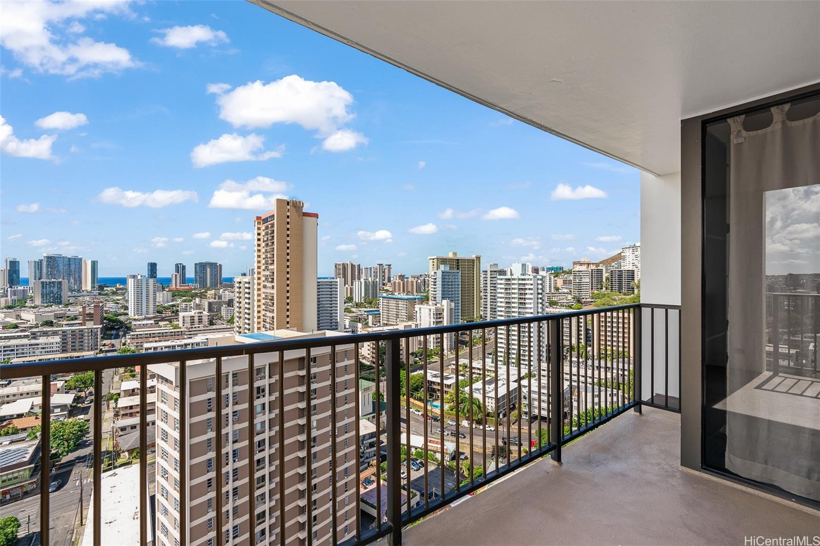 Camelot condo # 2001, Honolulu, Hawaii - photo 8 of 25