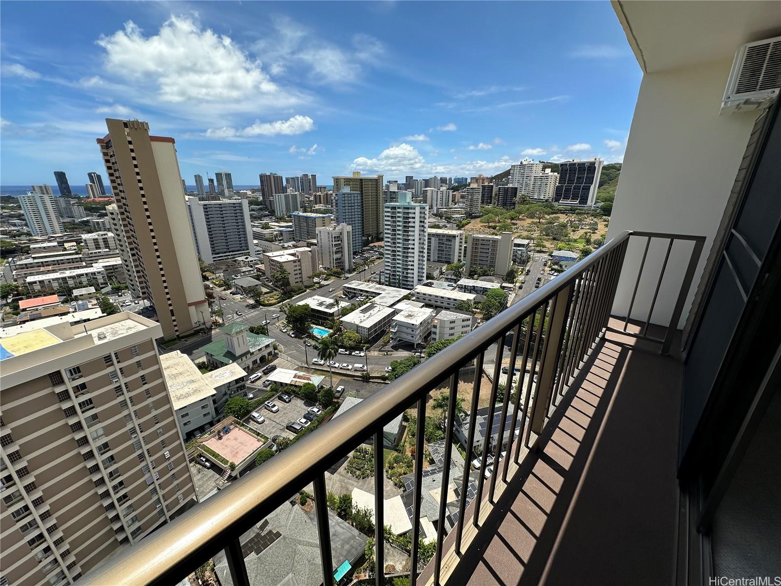 Camelot condo # 2406, Honolulu, Hawaii - photo 3 of 14