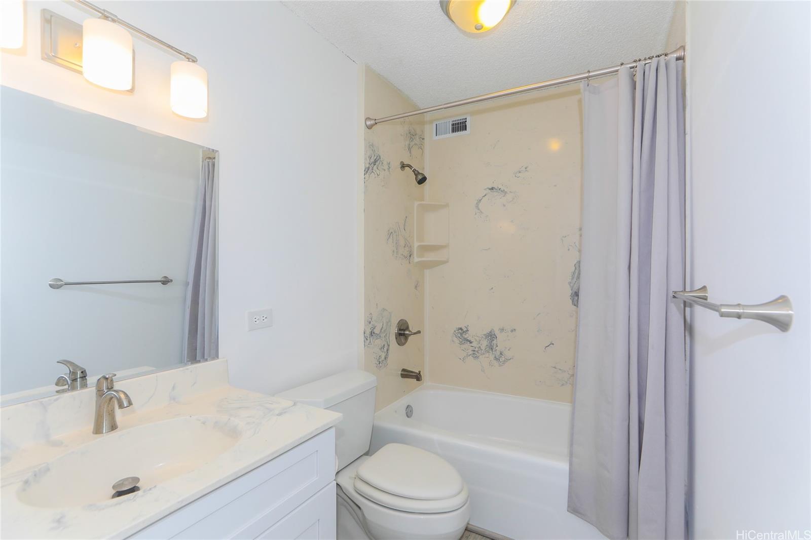 Camelot condo # 506, Honolulu, Hawaii - photo 14 of 25