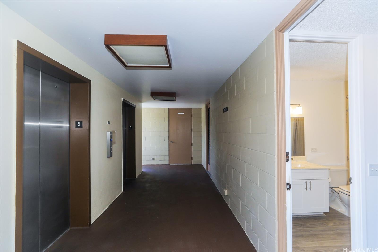 Camelot condo # 506, Honolulu, Hawaii - photo 16 of 25