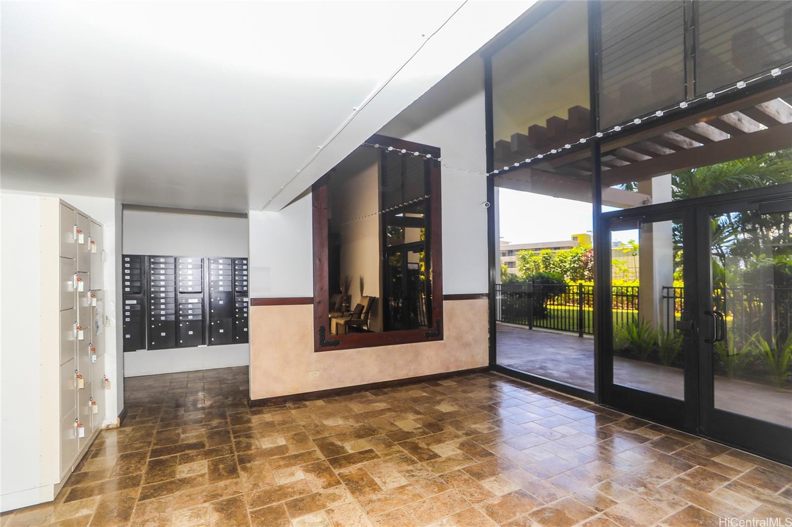 Camelot condo # 506, Honolulu, Hawaii - photo 17 of 25