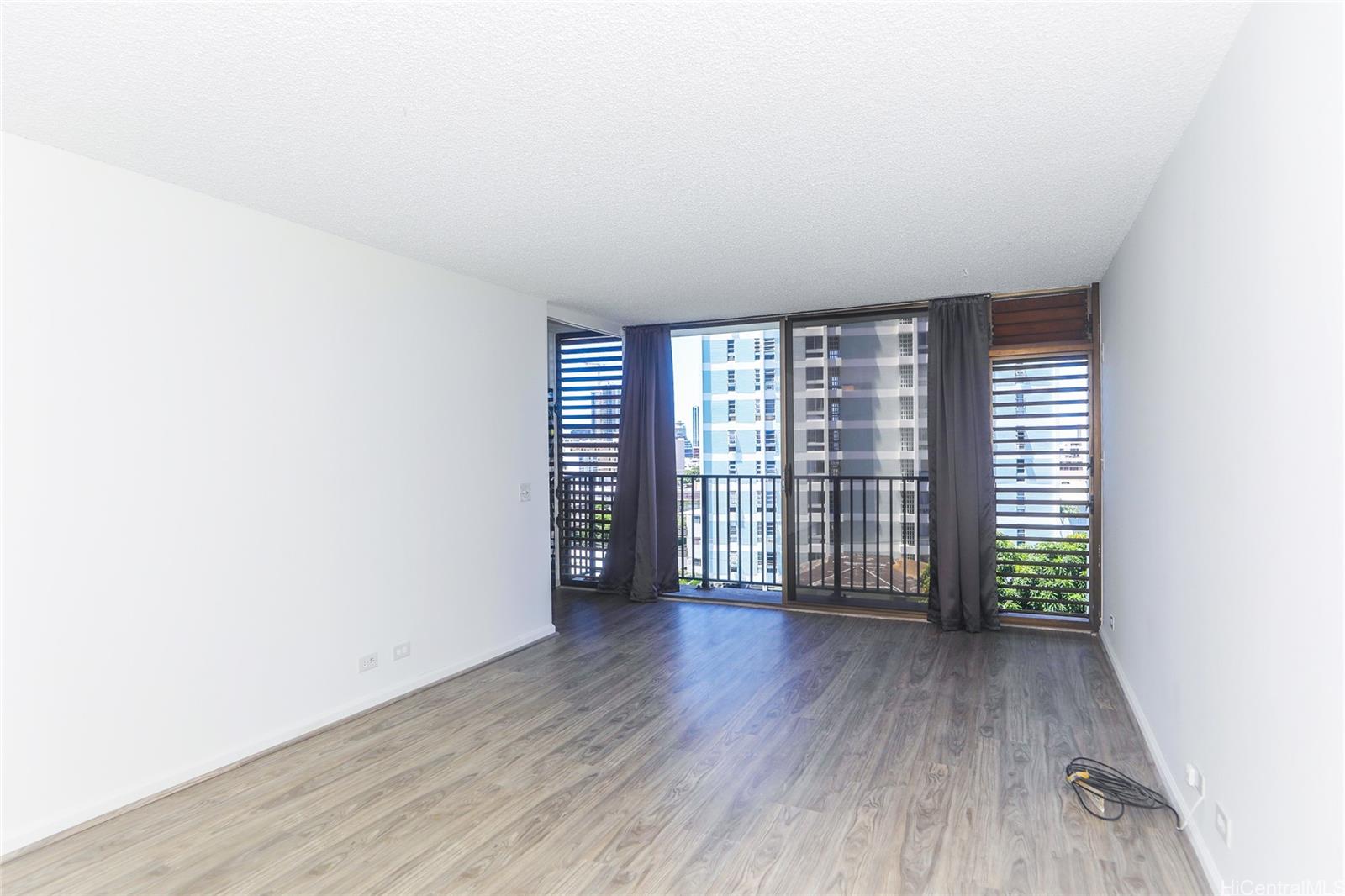 Camelot condo # 506, Honolulu, Hawaii - photo 10 of 25