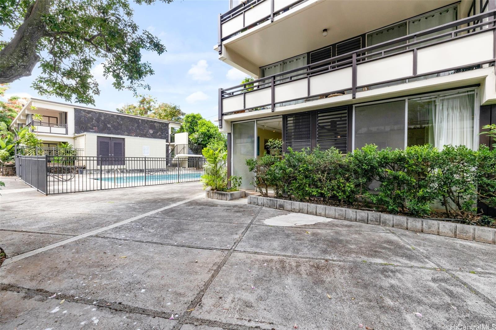 Punahou Terrace condo # B101, Honolulu, Hawaii - photo 17 of 23