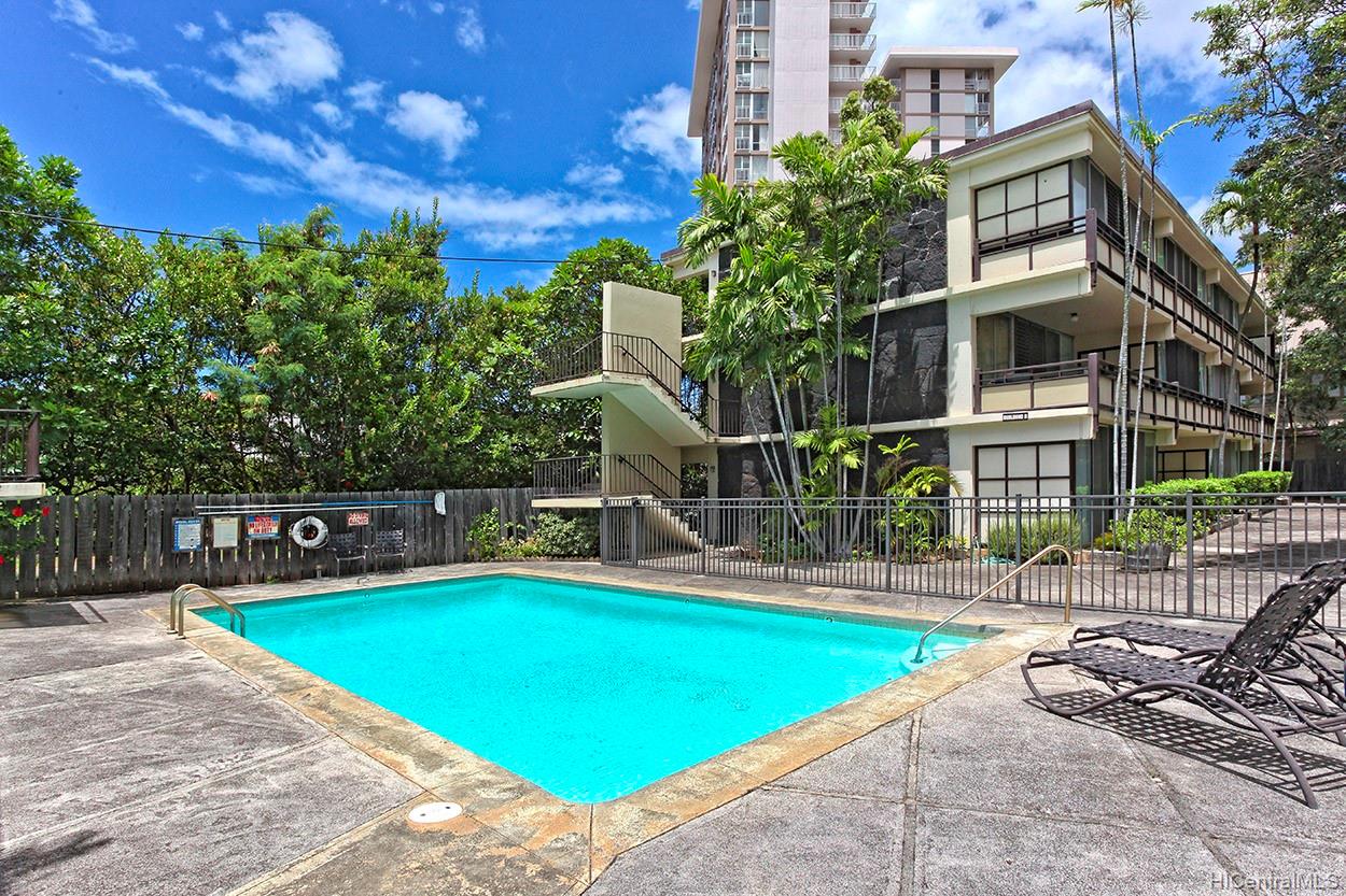 Punahou Terrace condo # B102, Honolulu, Hawaii - photo 13 of 15