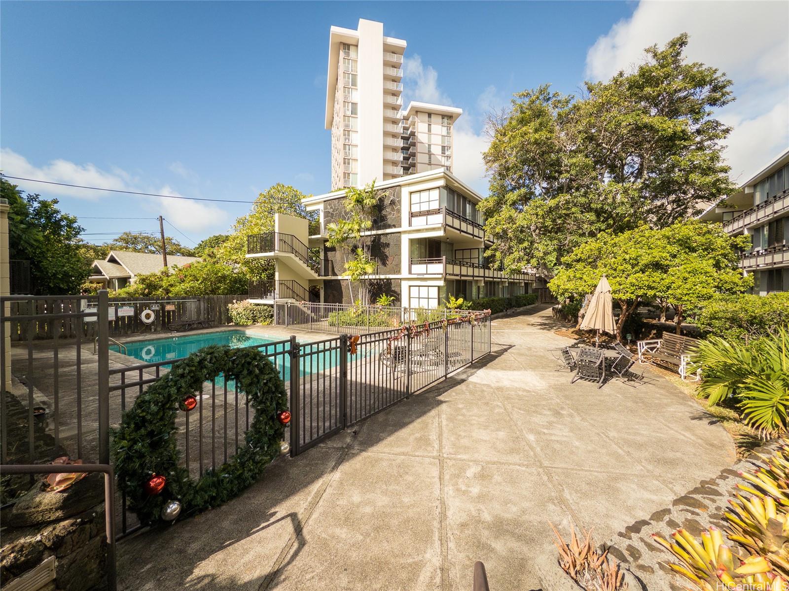 Punahou Terrace condo # B301, Honolulu, Hawaii - photo 15 of 18