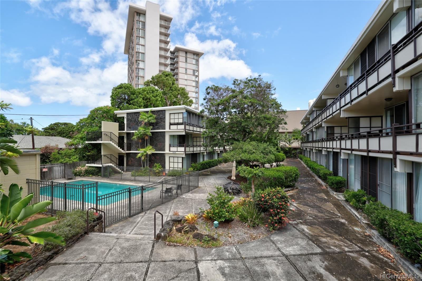 Punahou Terrace condo # B304, Honolulu, Hawaii - photo 20 of 20