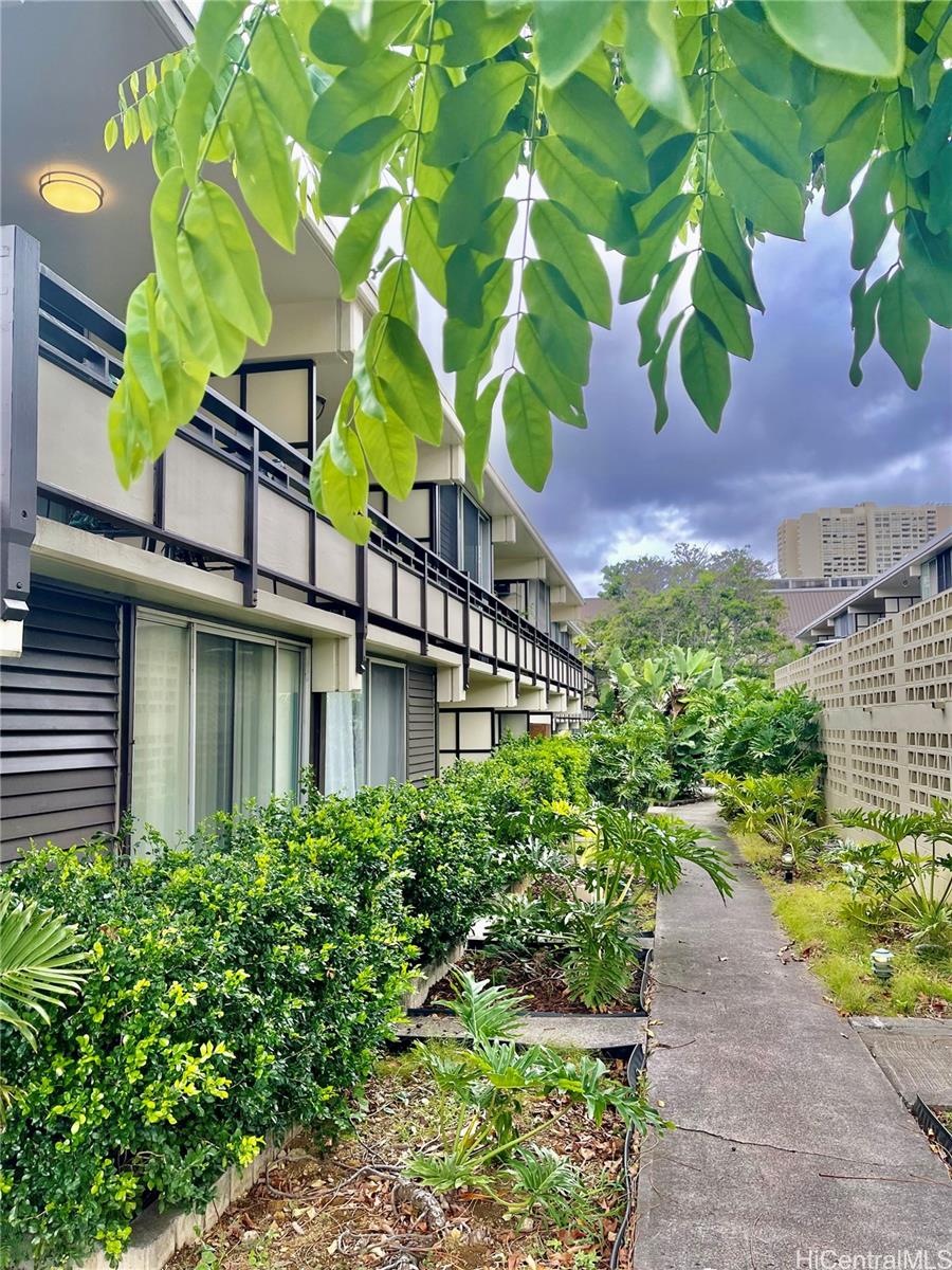 Punahou Terrace condo # C201, Honolulu, Hawaii - photo 24 of 25