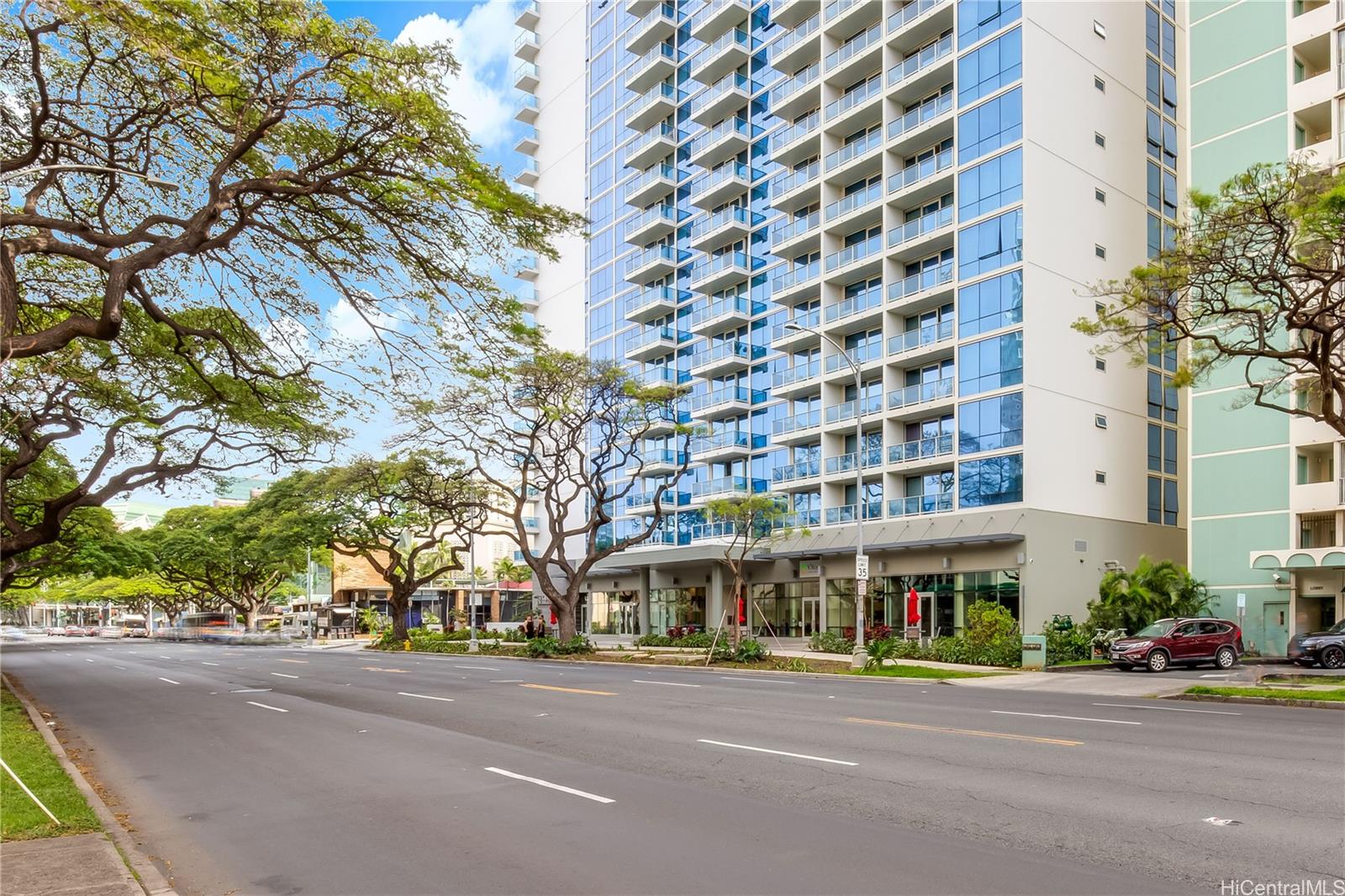 Kapiolani Residence condo # 1303, Honolulu, Hawaii - photo 21 of 21