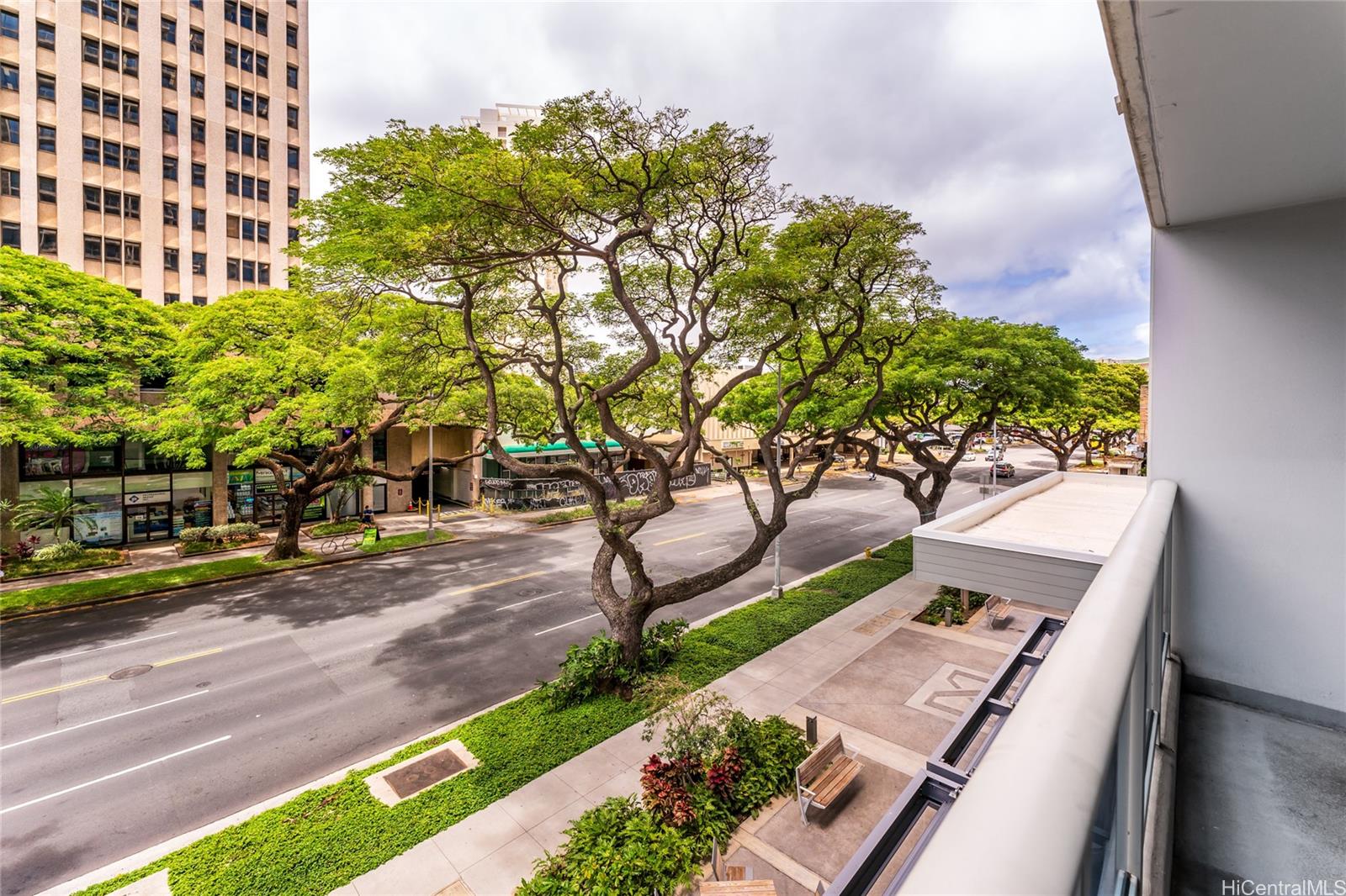 Kapiolani Residence condo # 202, Honolulu, Hawaii - photo 11 of 22