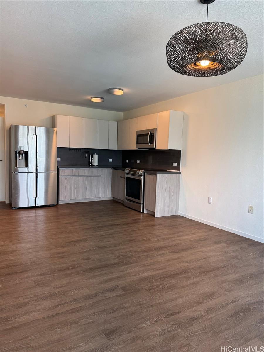 Kapiolani Residence condo # 3403, Honolulu, Hawaii - photo 4 of 15