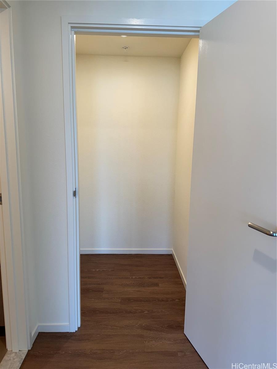 Kapiolani Residence condo # 3403, Honolulu, Hawaii - photo 9 of 15