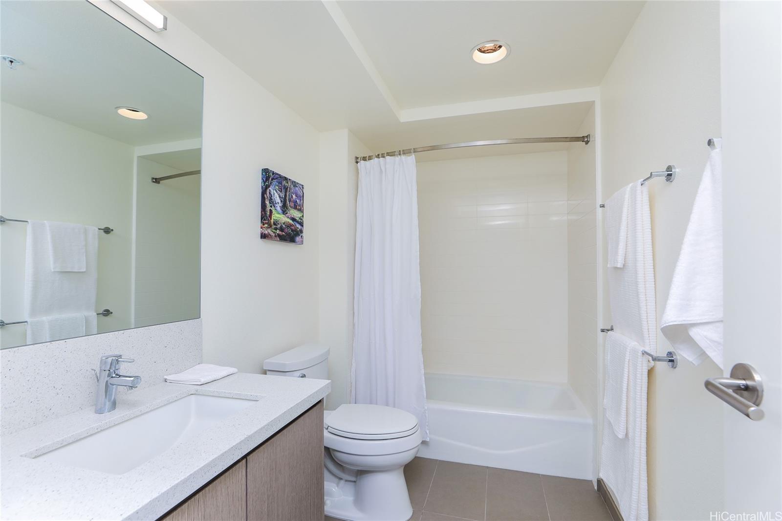 Kapiolani Residence condo # 3505, Honolulu, Hawaii - photo 18 of 25