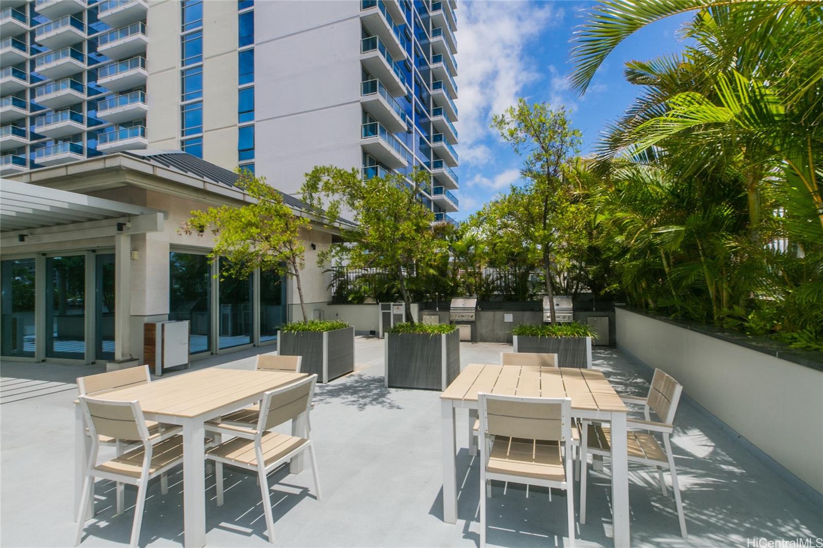 Kapiolani Residence condo # 3505, Honolulu, Hawaii - photo 23 of 25