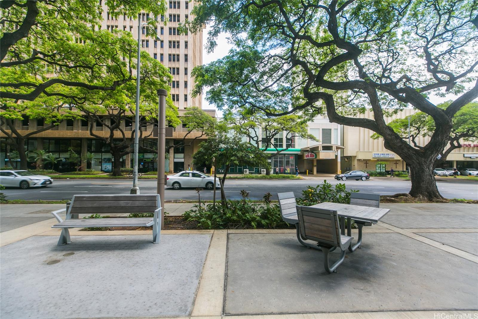 Kapiolani Residence condo # 3505, Honolulu, Hawaii - photo 24 of 25
