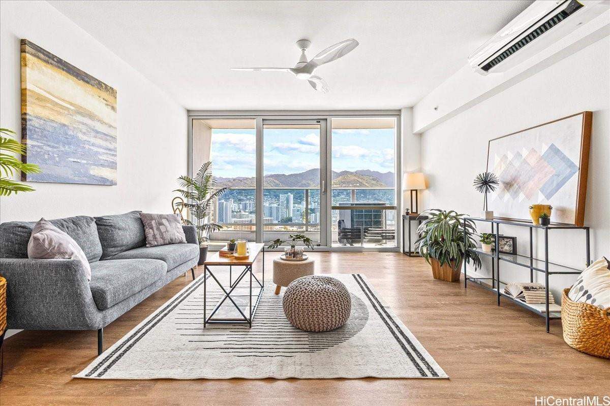 Kapiolani Residence condo # 3603, Honolulu, Hawaii - photo 4 of 21