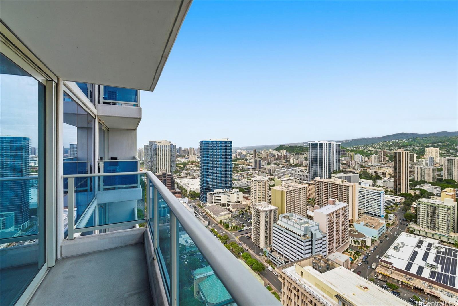 Kapiolani Residence condo # 4004, Honolulu, Hawaii - photo 11 of 25