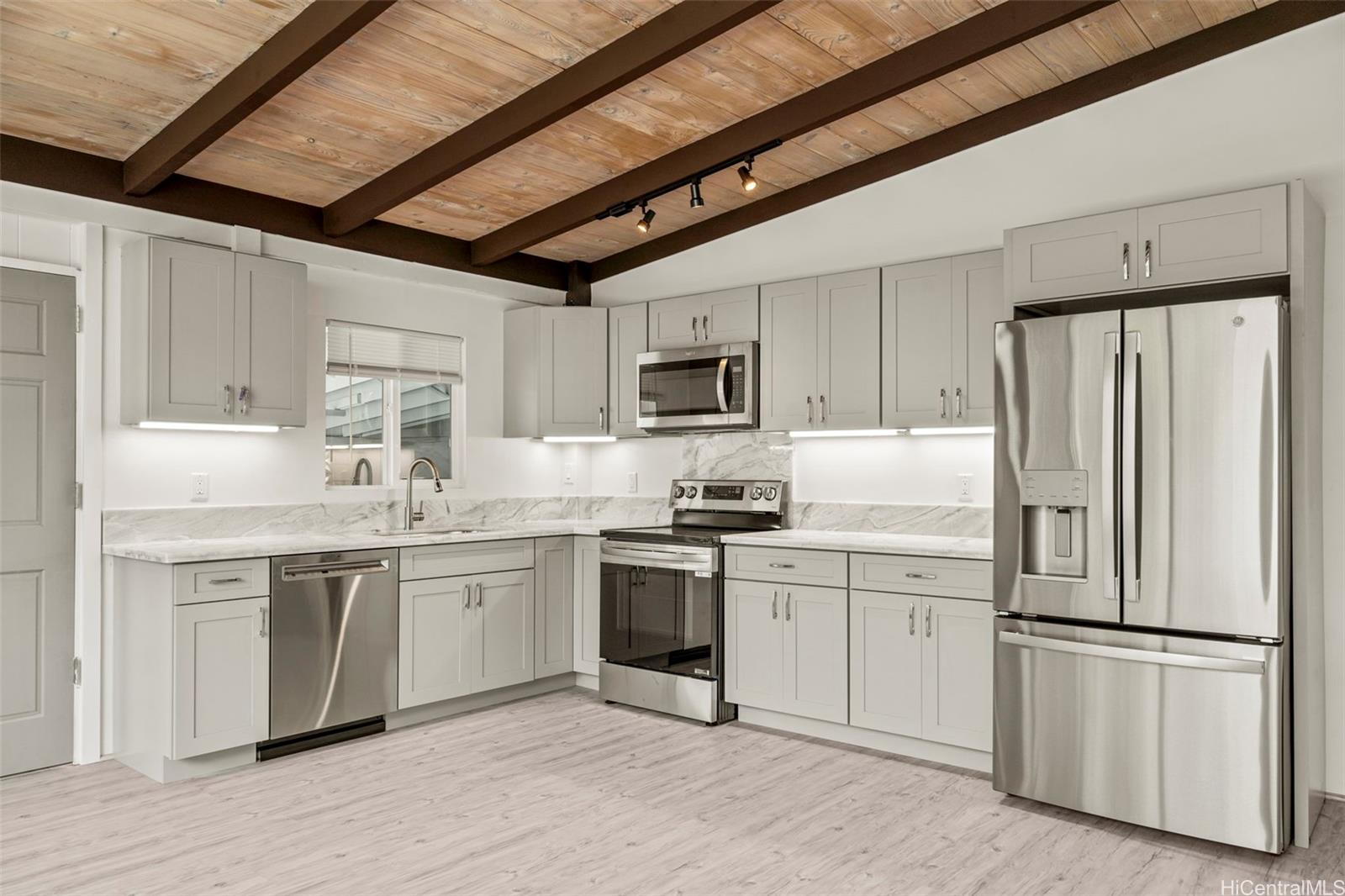 Kapiolani Residence condo # 4106, Honolulu, Hawaii - photo 6 of 25