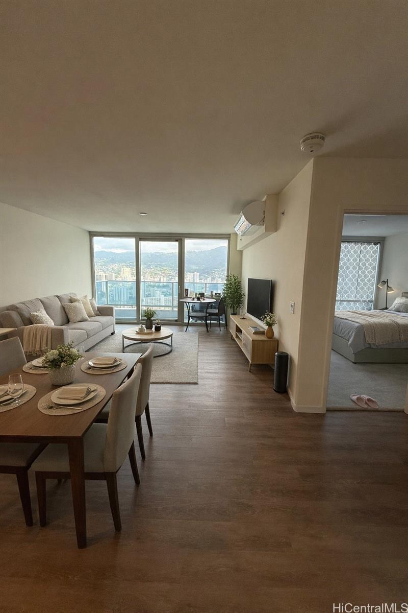 Kapiolani Residence condo # 4405, Honolulu, Hawaii - photo 15 of 21