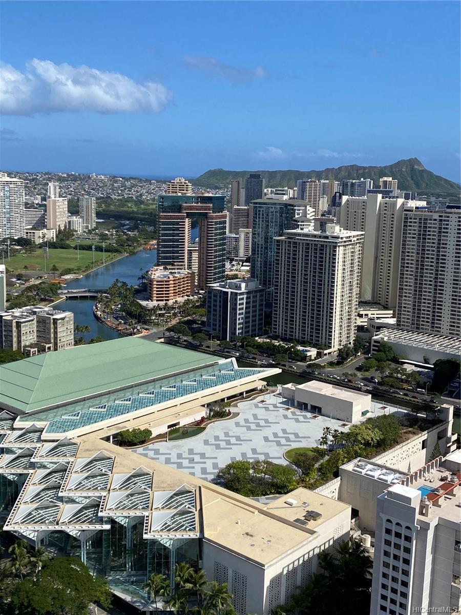 Kapiolani Residence condo # 4507, Honolulu, Hawaii - photo 1 of 19