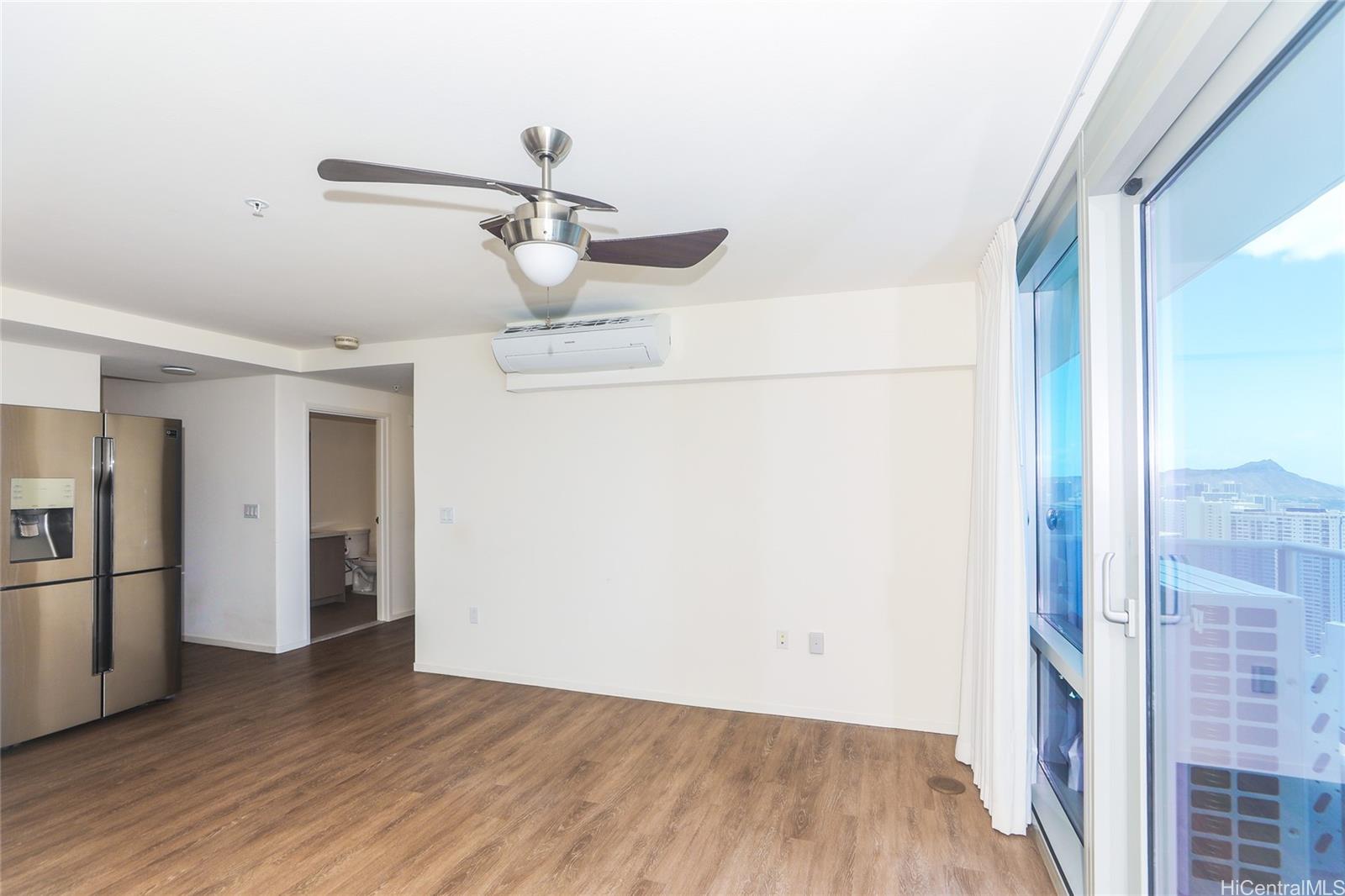 Kapiolani Residence condo # 4510, Honolulu, Hawaii - photo 13 of 15