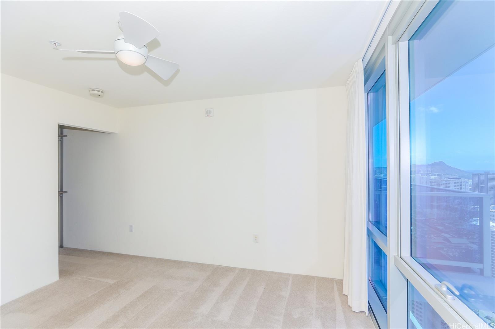 Kapiolani Residence condo # 4510, Honolulu, Hawaii - photo 15 of 15