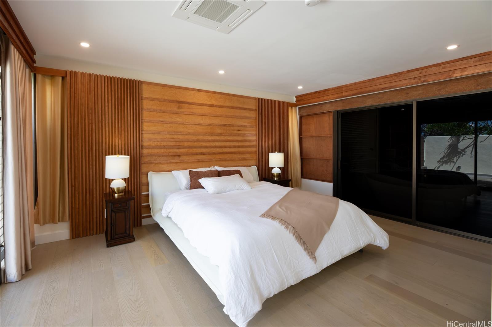 1632  Ihiloa Loop Waialae Iki, Diamond Head home - photo 12 of 25