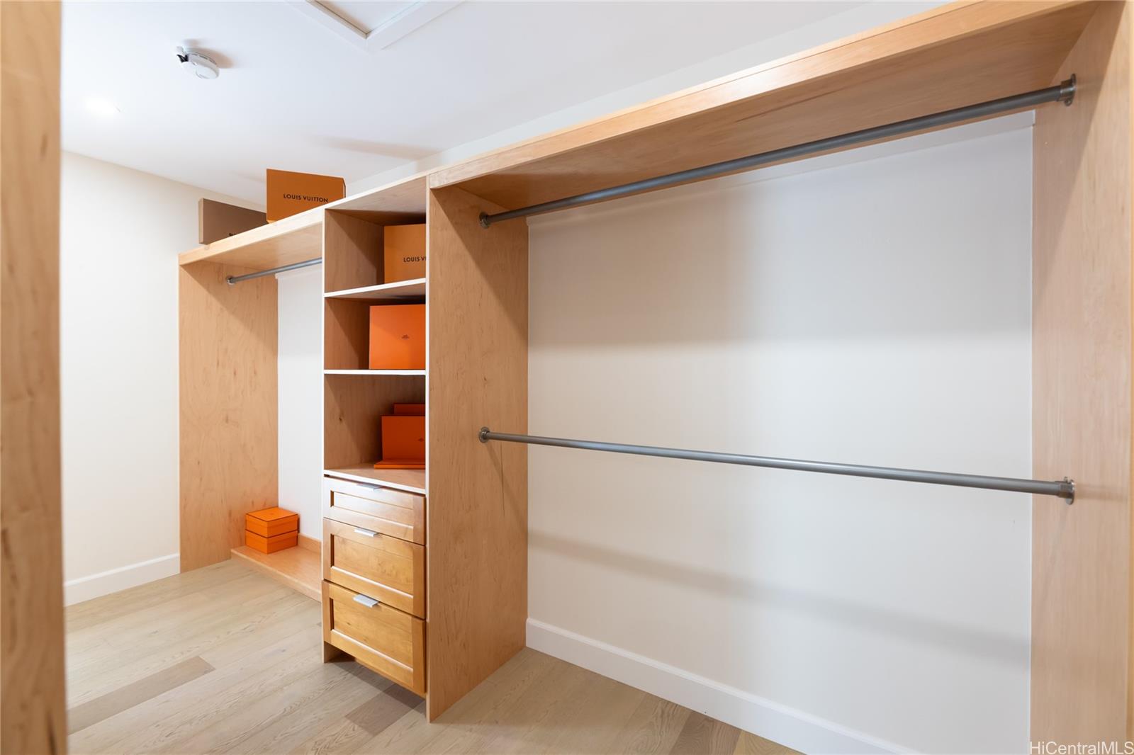 1632  Ihiloa Loop Waialae Iki, Diamond Head home - photo 15 of 25