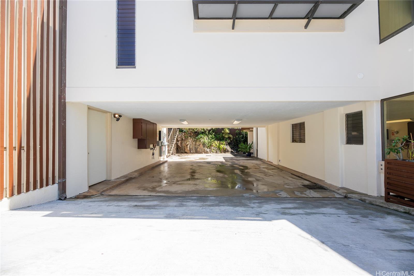 1632  Ihiloa Loop Waialae Iki, Diamond Head home - photo 24 of 25