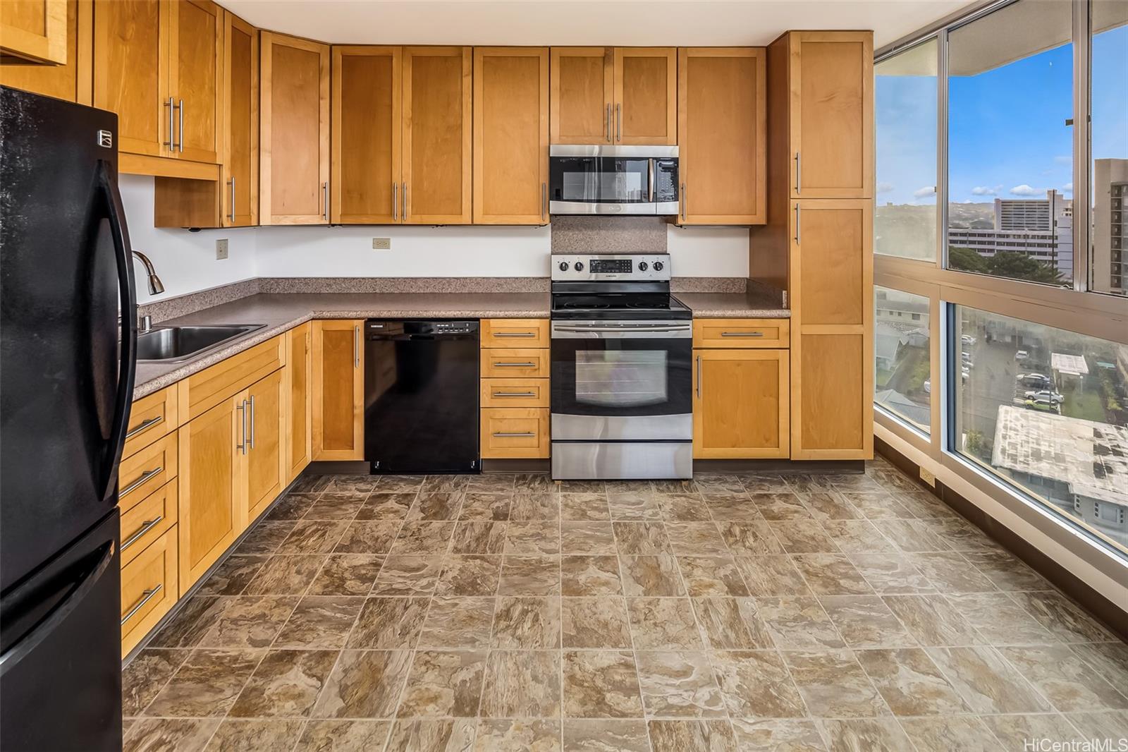 Consulate condo # 1101, Honolulu, Hawaii - photo 6 of 16