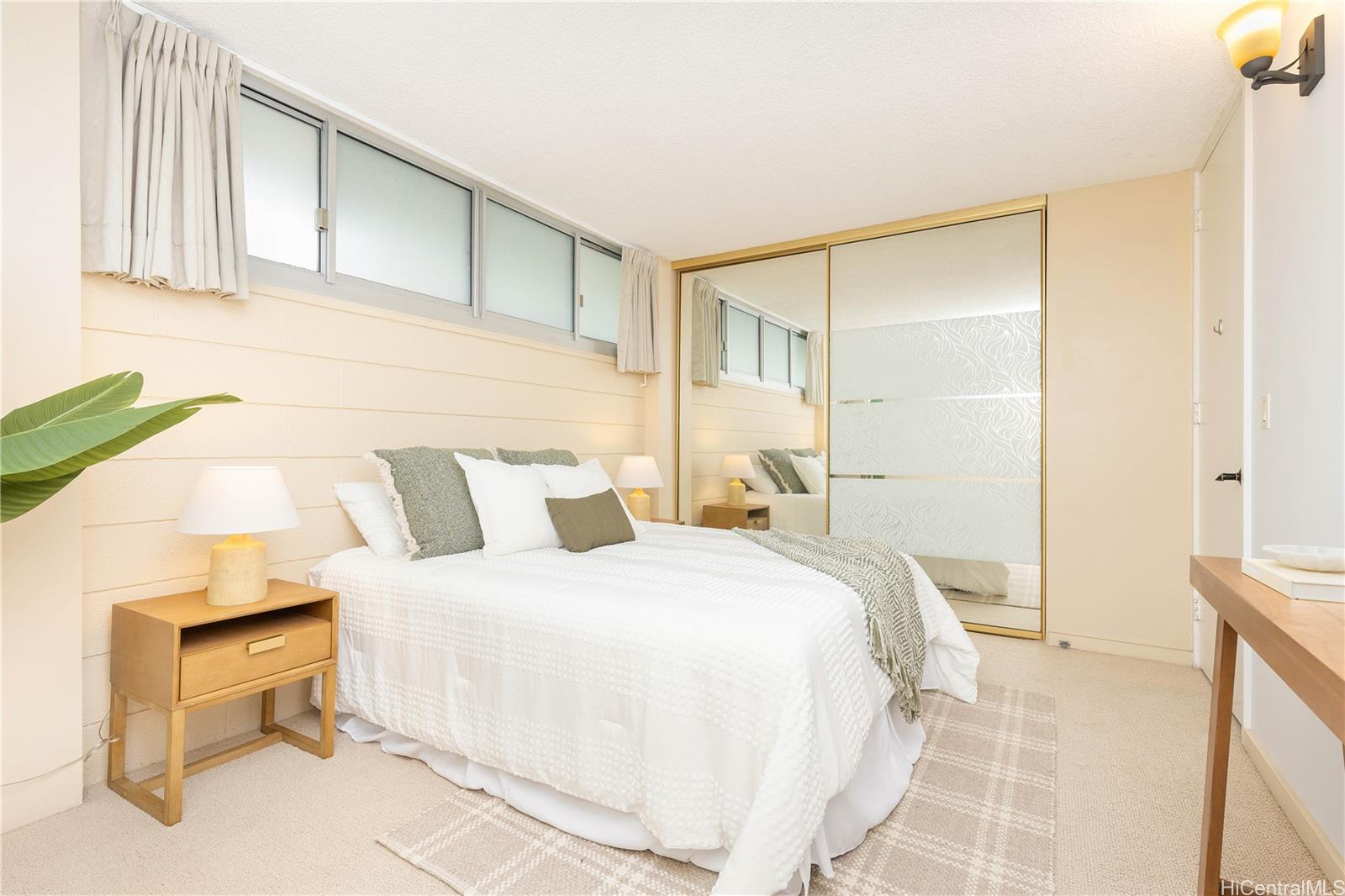 Consulate condo # 203, Honolulu, Hawaii - photo 16 of 22