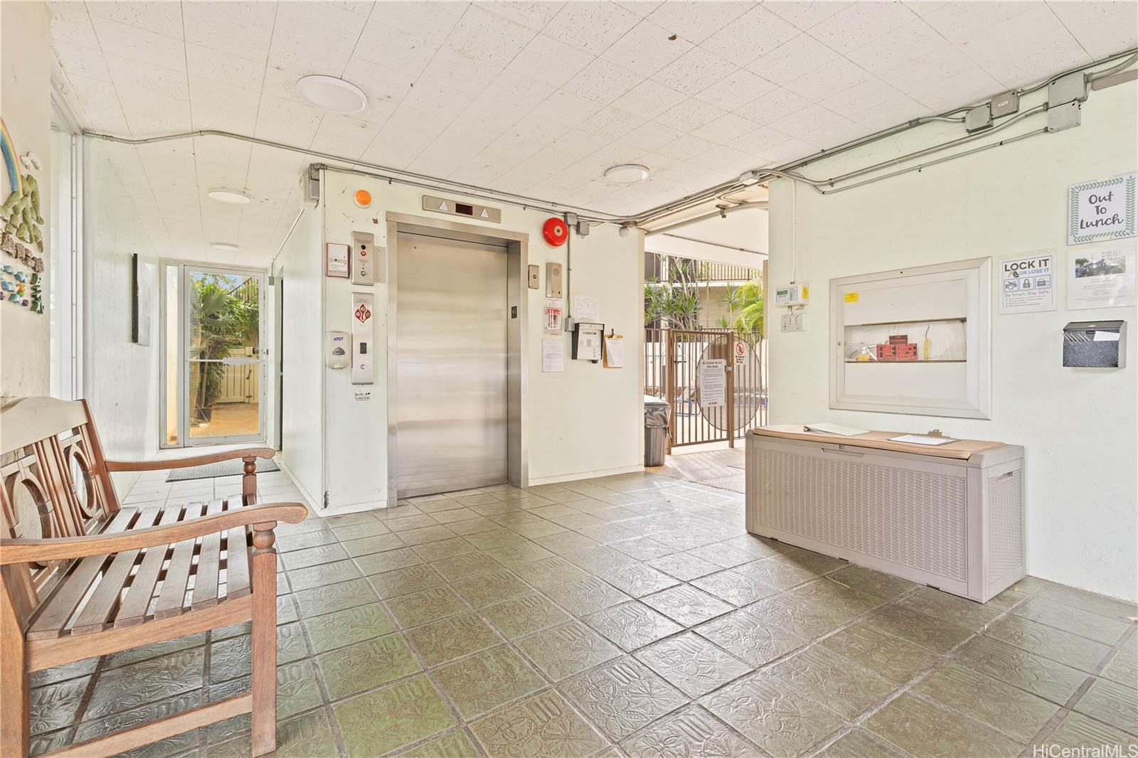 Consulate condo # 203, Honolulu, Hawaii - photo 20 of 22