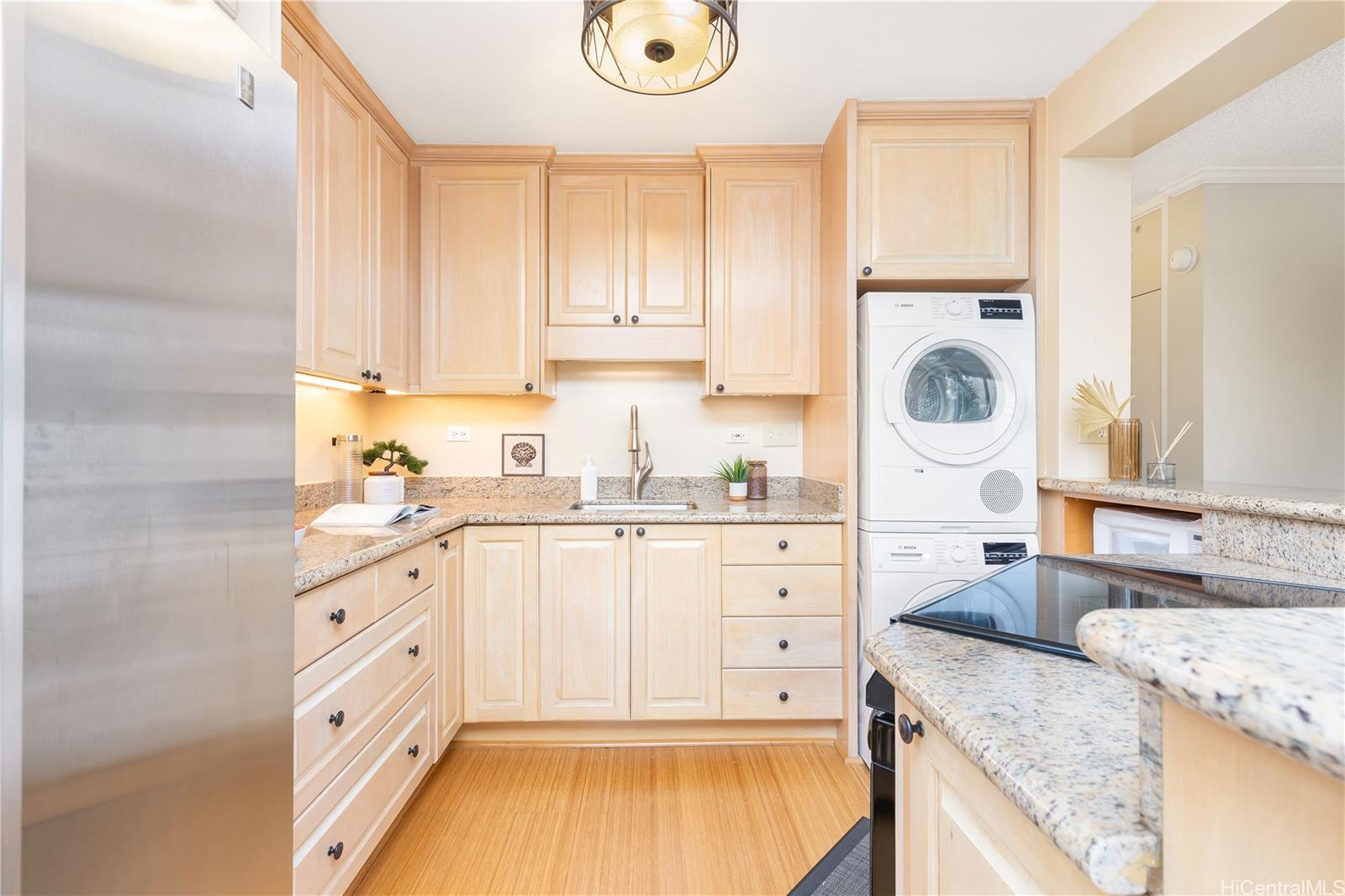 Consulate condo # 203, Honolulu, Hawaii - photo 10 of 22