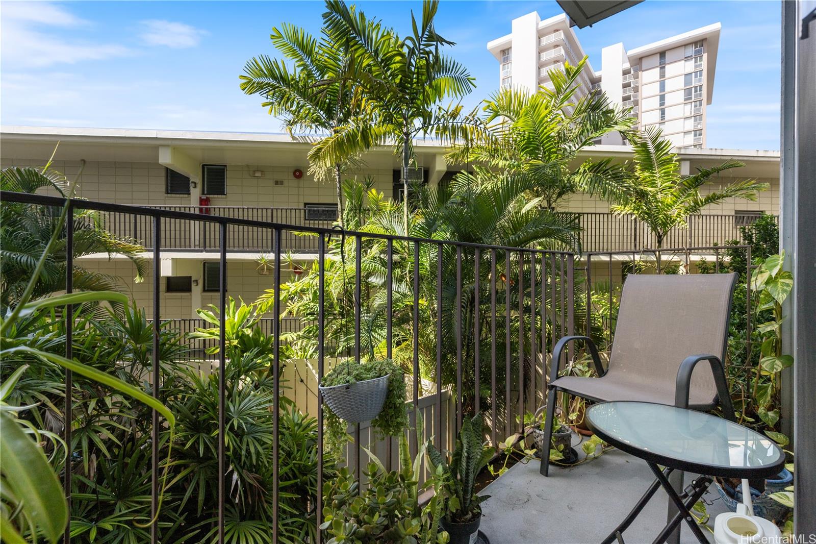 Consulate condo # 205, Honolulu, Hawaii - photo 8 of 15