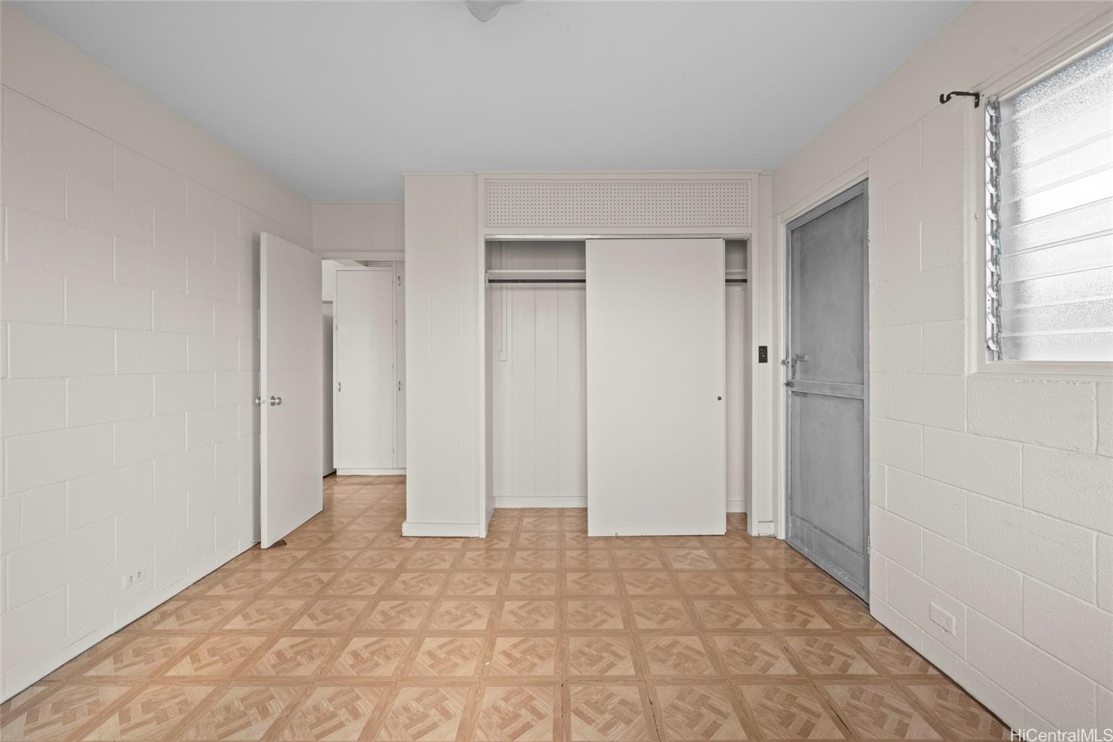 1636 Kahai St Honolulu - Multi-family - photo 13 of 24