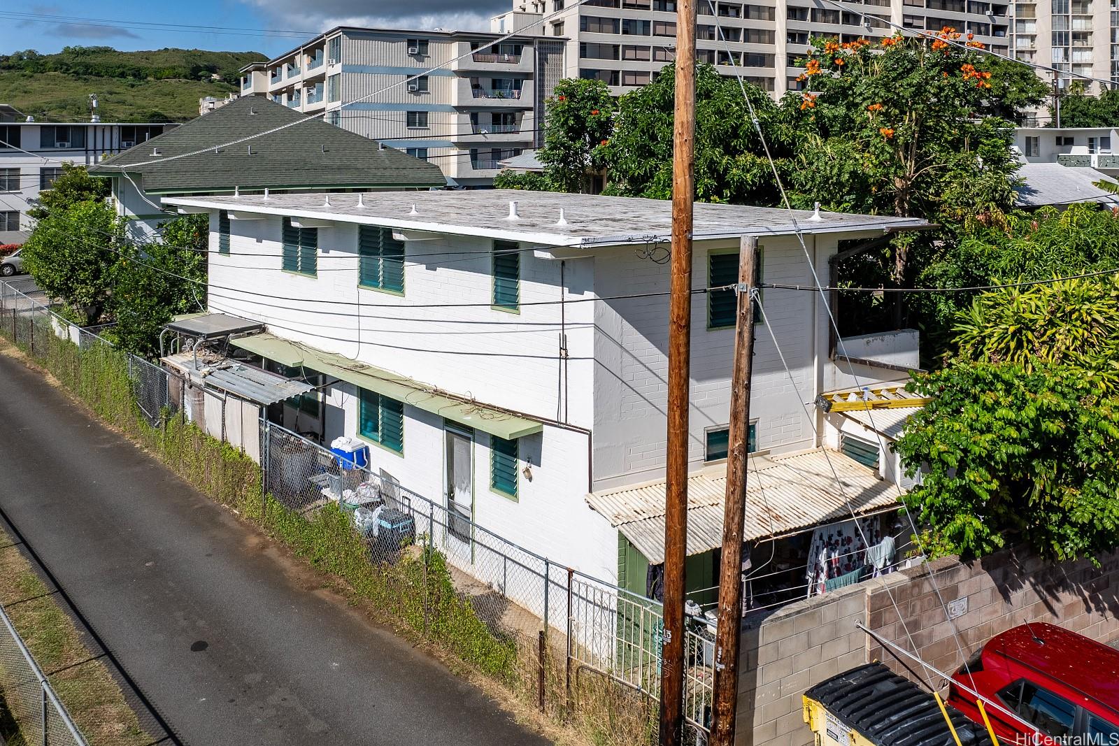 1637 Kewalo St Honolulu - Multi-family - photo 18 of 20