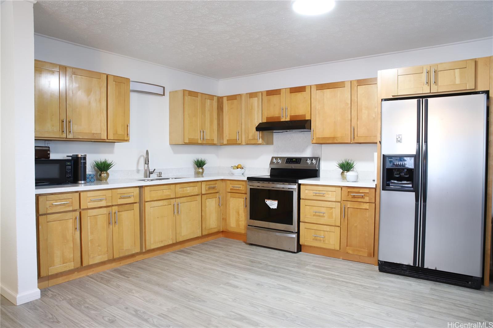 1638  Makamua St Momilani, PearlCity home - photo 3 of 14