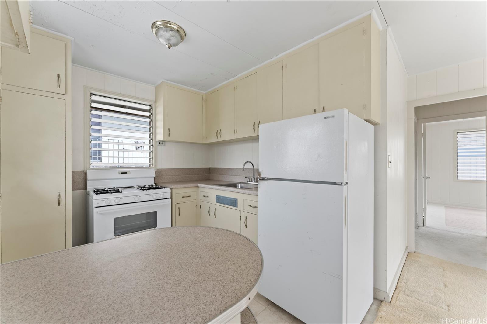 1639 Liholiho St Honolulu - Multi-family - photo 19 of 25