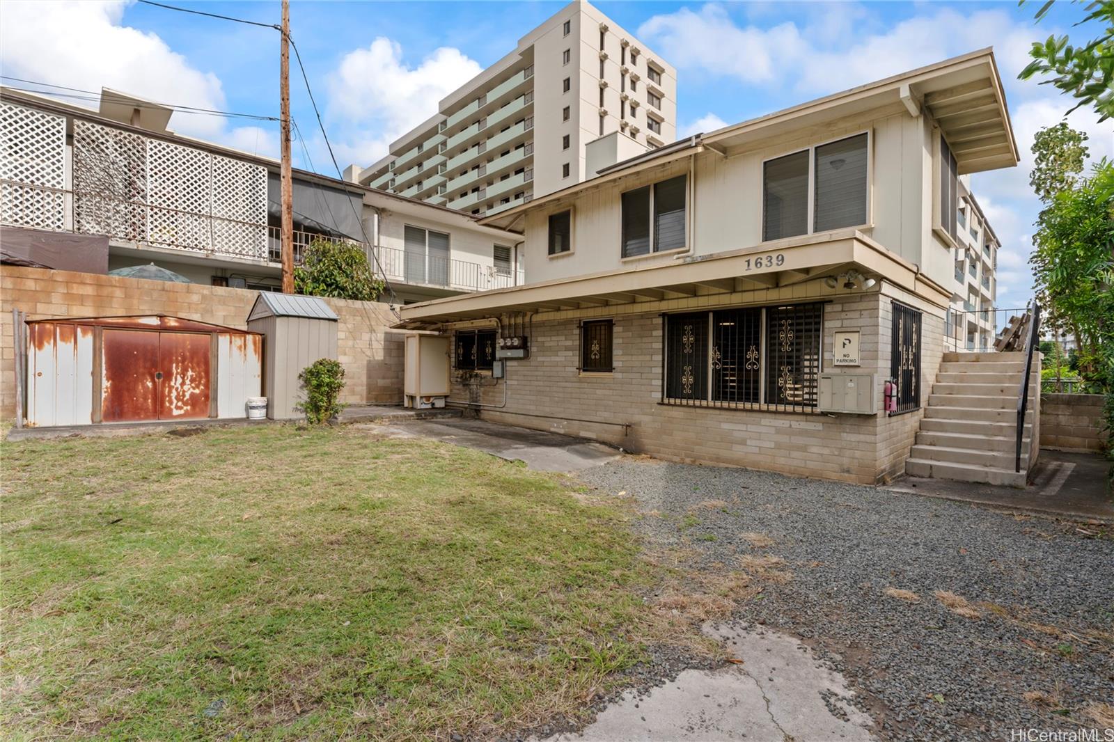 1639  Liholiho Street Makiki, Honolulu home - photo 3 of 22