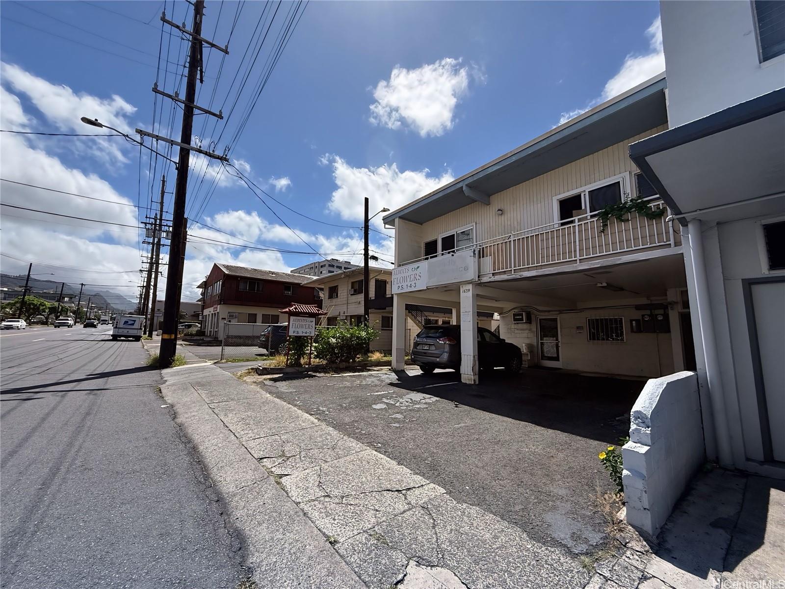 1639 Liliha Street Honolulu - Multi-family - photo 8 of 9