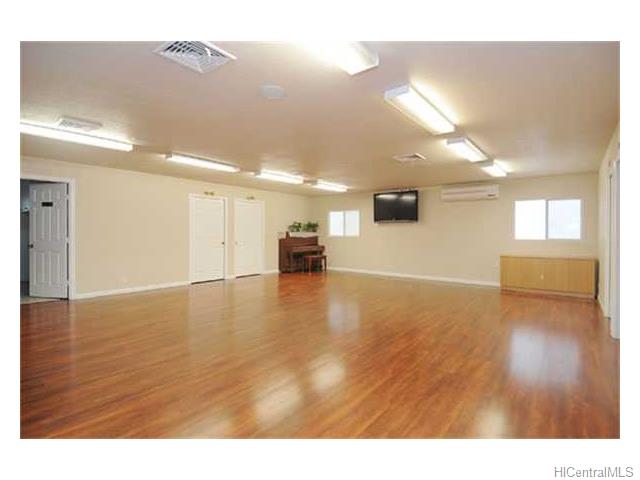 1640 S King St Honolulu Oahu commercial real estate photo10 of 10