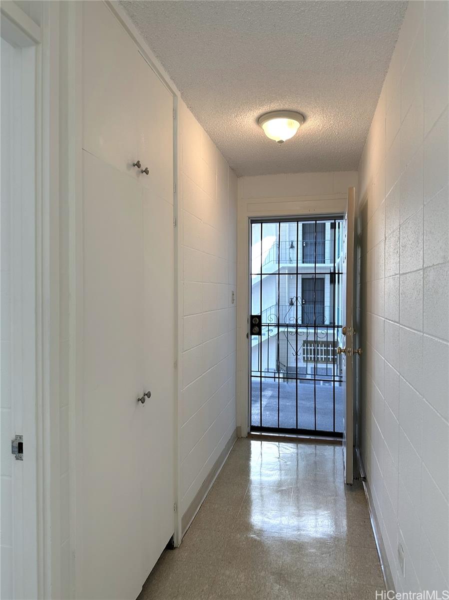 1641 Nuuanu Ave Honolulu - Rental - photo 9 of 12